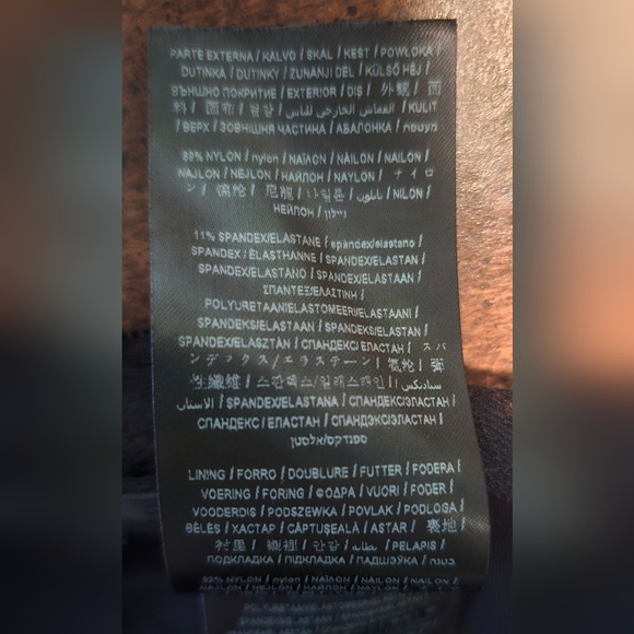 Guess Women's Black Lace Sheer Gothic Crop Top Long Sleeve Blouse Size Large - Picture 14 of 14